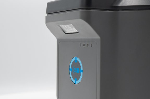 Detail shot of the IVU.ticket.box on-board computer with blue ticket scanner