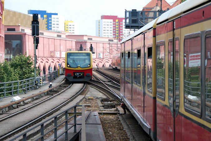 IVU supplies network timetable information for VBB Berlin S-Bahn seen from the front
