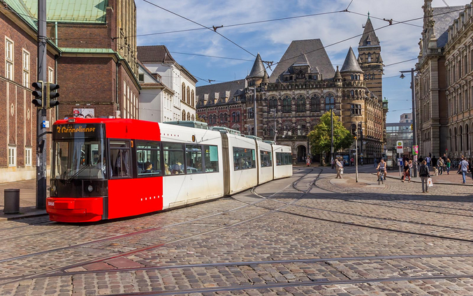 Image of Tram in front of Bremen's historic town hall.