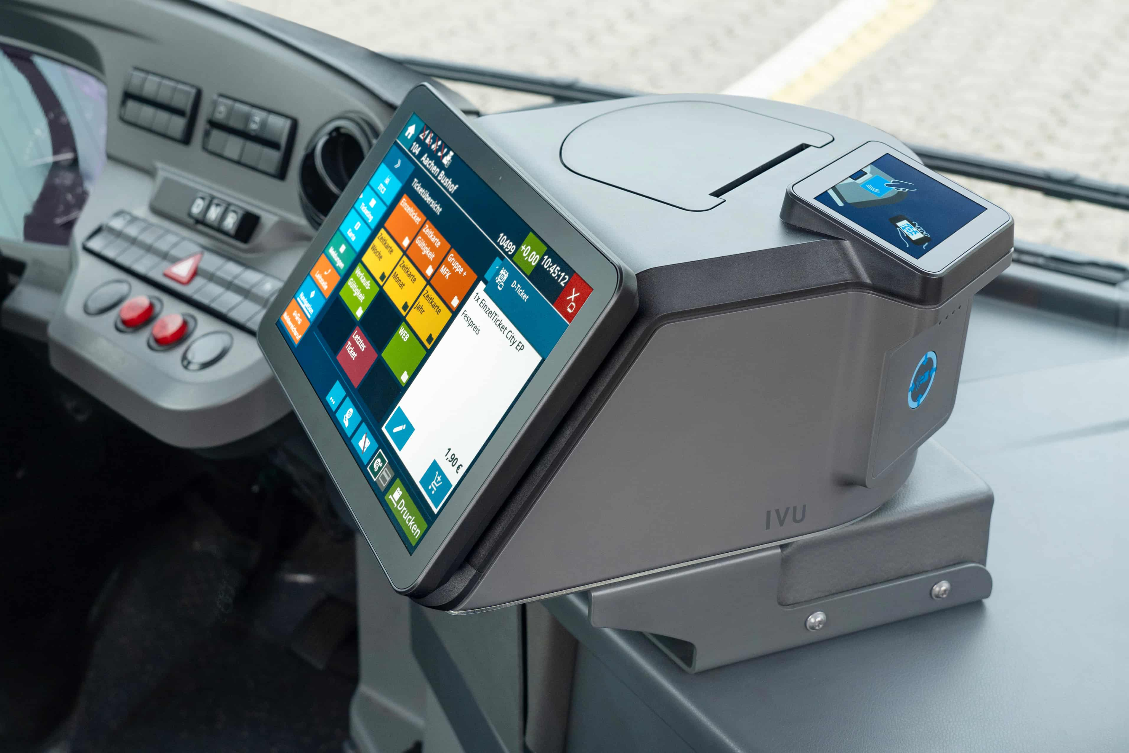 Betriebssteuerung von Bordrechnersoftware – IVU.cockpit