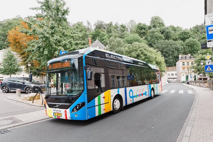 IVU Traffic Technologies AG - AVL Autobus de la Ville de Luxembourg Depot management Charging management Electric bus fleet