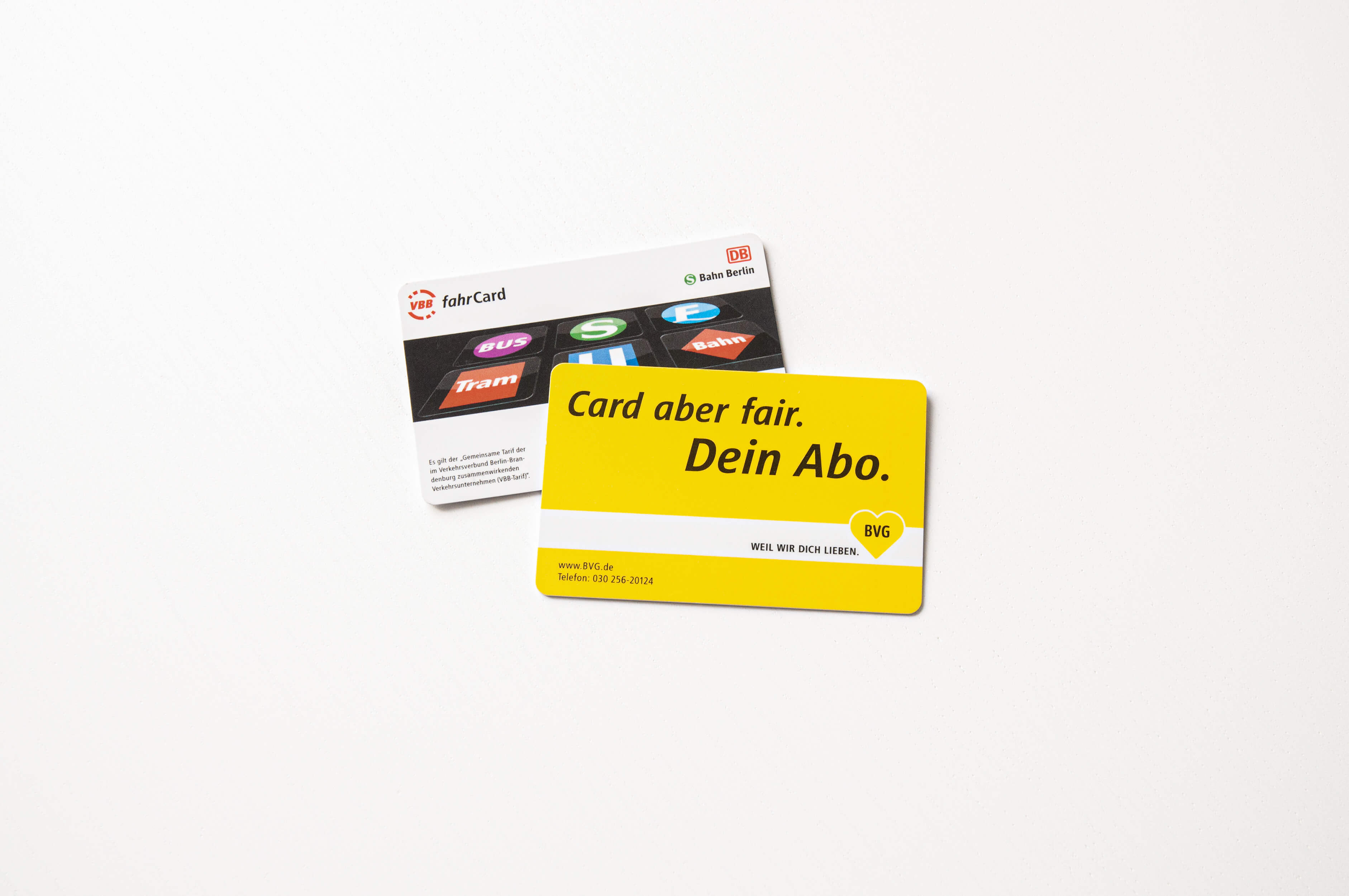 Front and back of the BVG environmental card as a symbol of IVU's subsidisation of public transport use