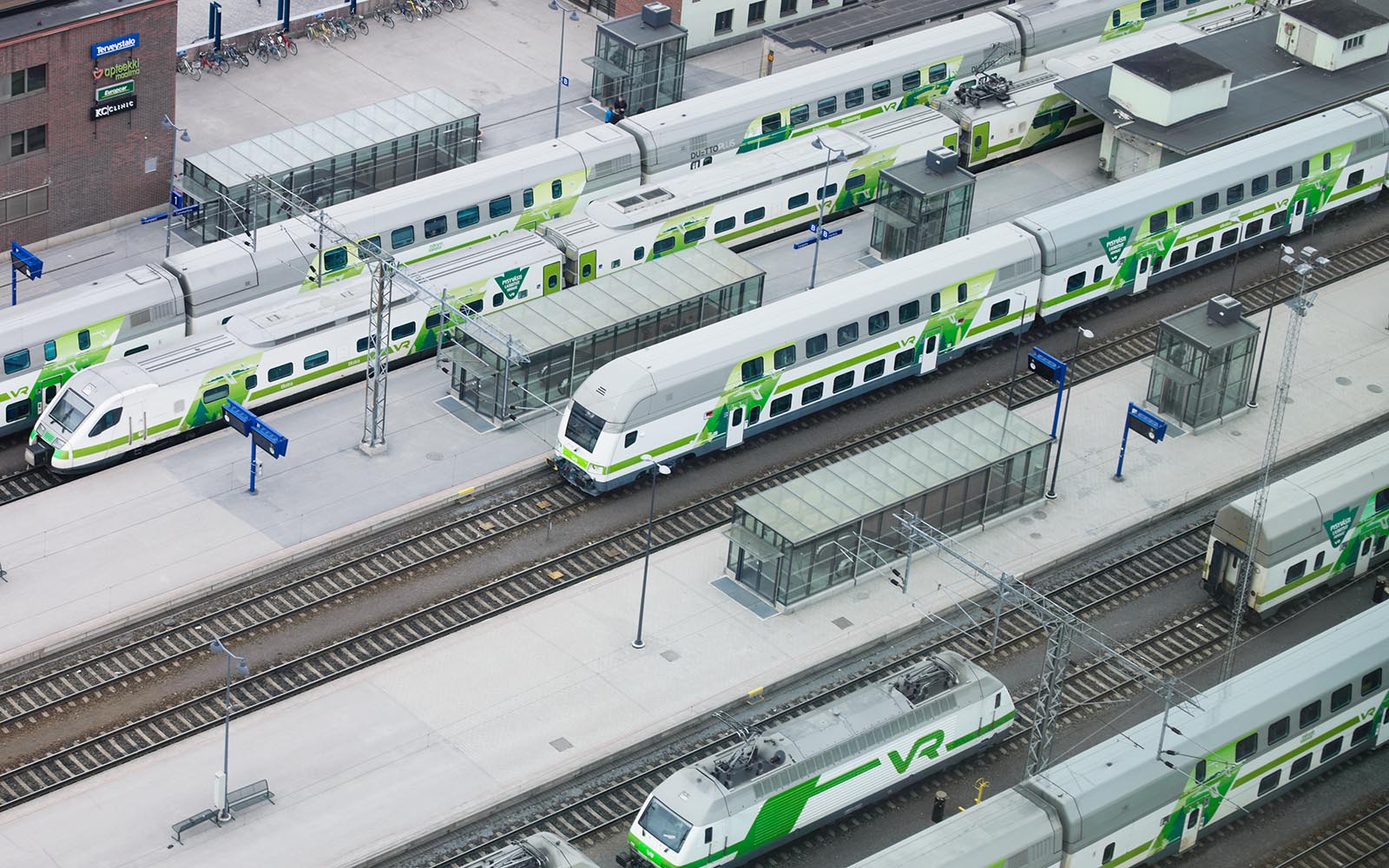 VR:n junia Helsingin ratapihalla