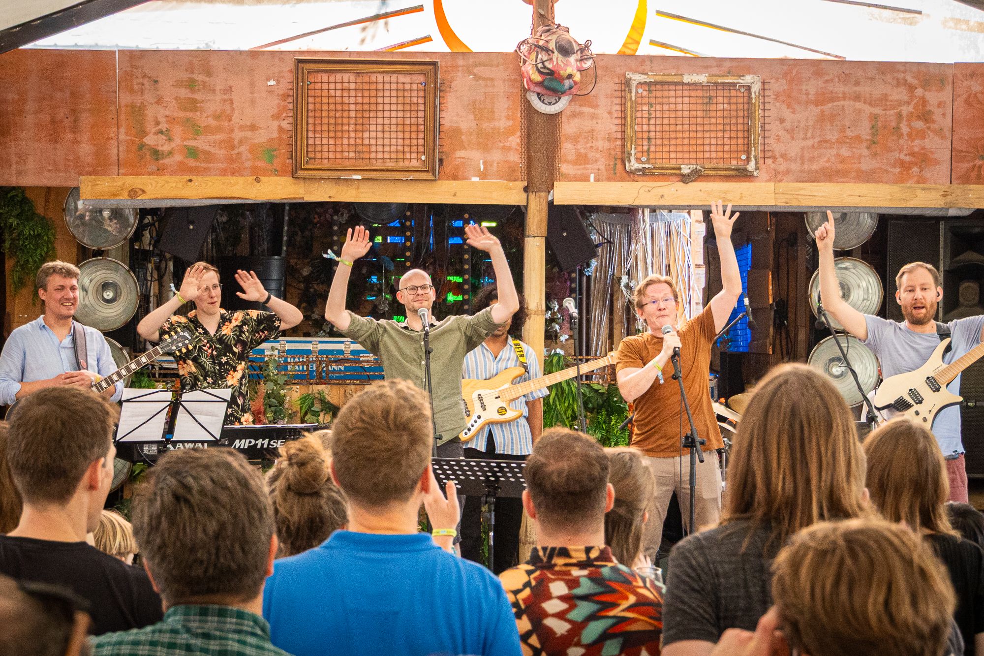 IVU-Mitarbeitende mit Familien beim jährlichen Sommerfest 2025 in Berlin und Aachen